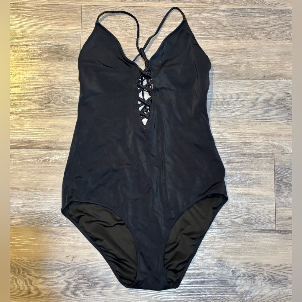 Victoria’s Secret 2015 strappy plunge open back one piece bathing suit Sz large